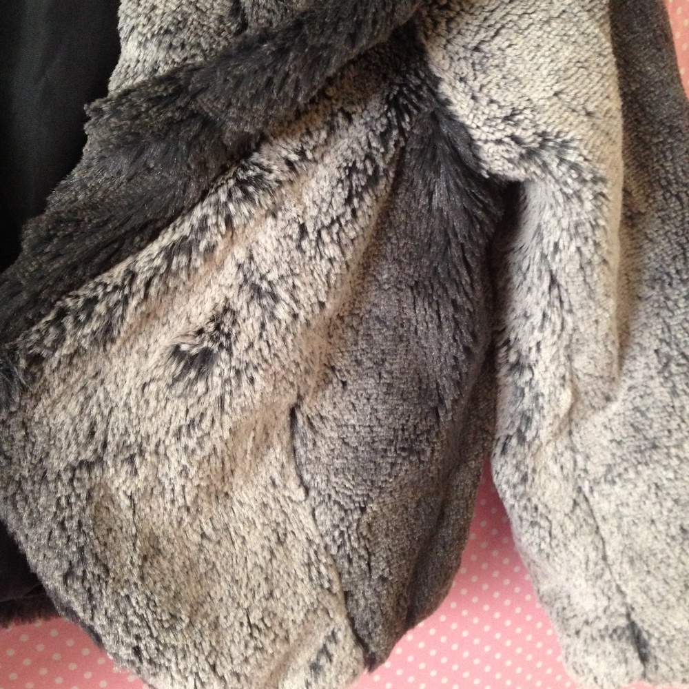 FUR JACKET - Picture 4 of 5